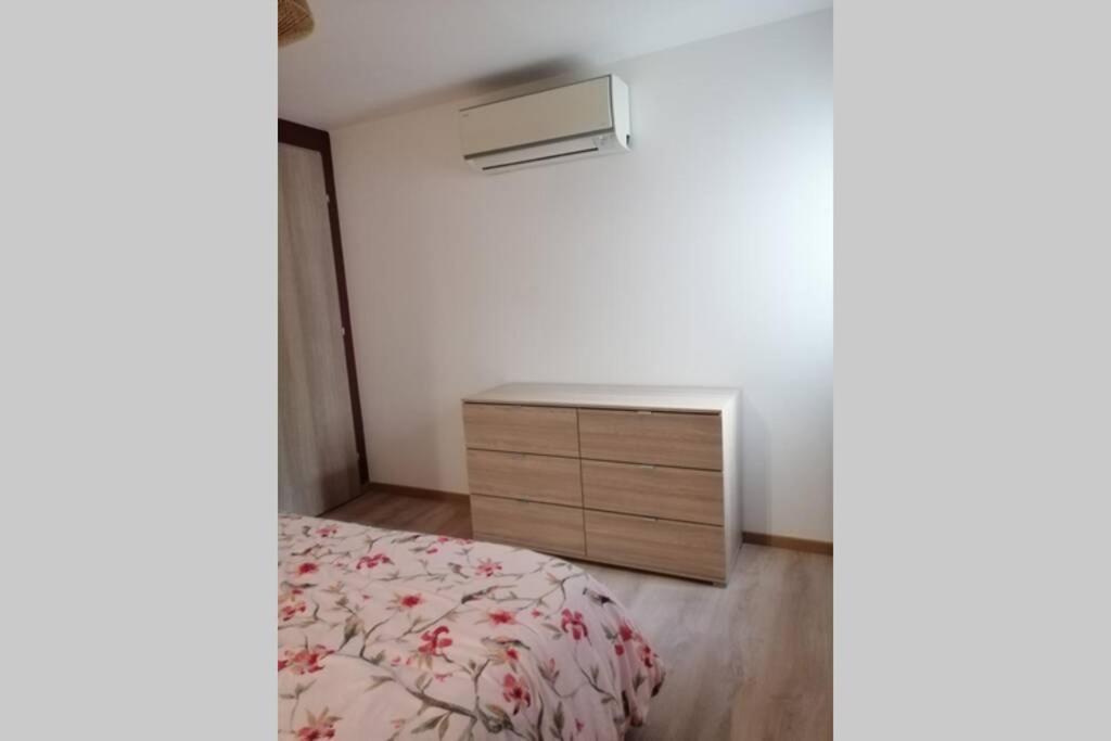 Charmant Appartement Avec Terrasse Pont-de-lʼIsère Kültér fotó